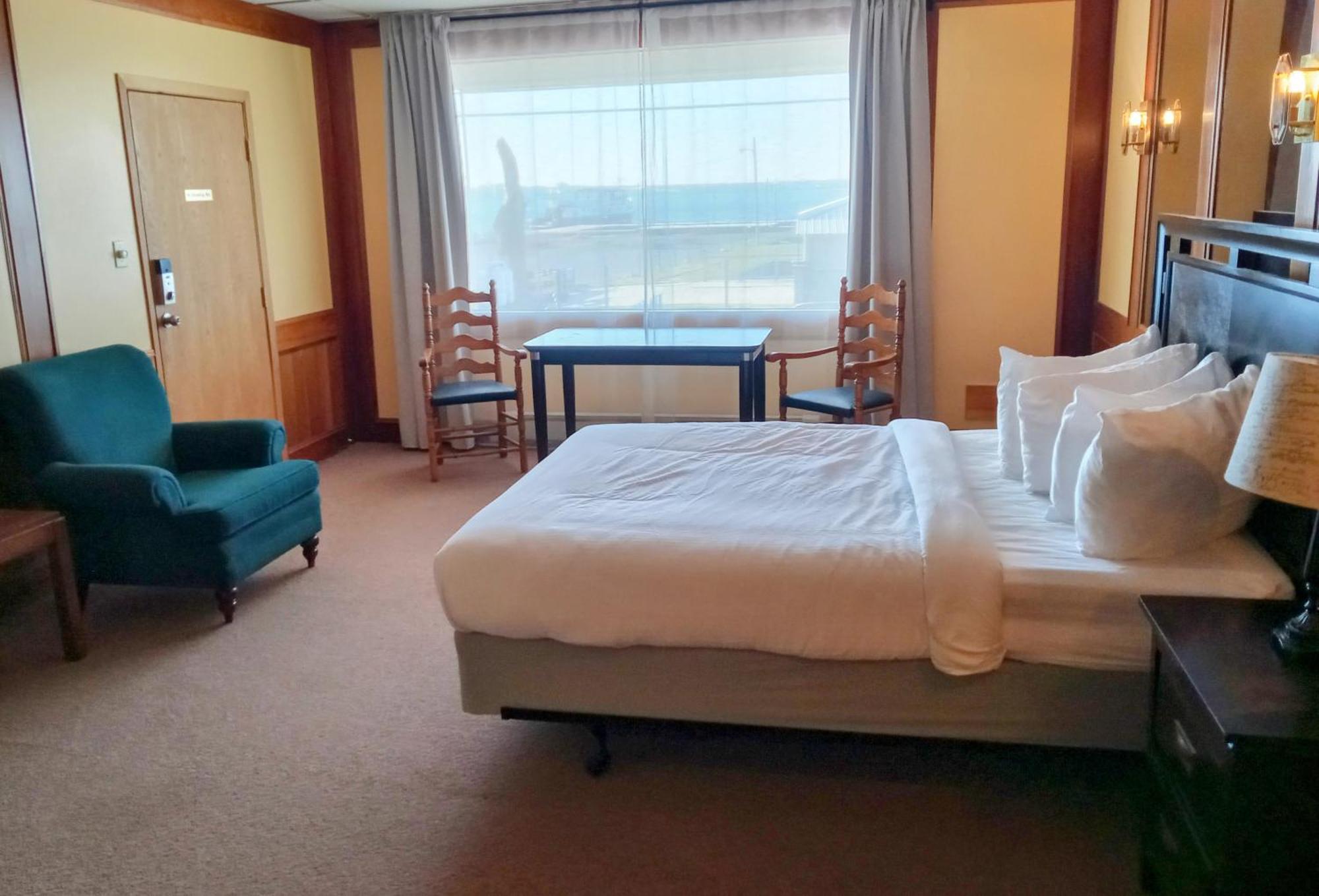Hotel Wolfe Island Marysville Esterno foto