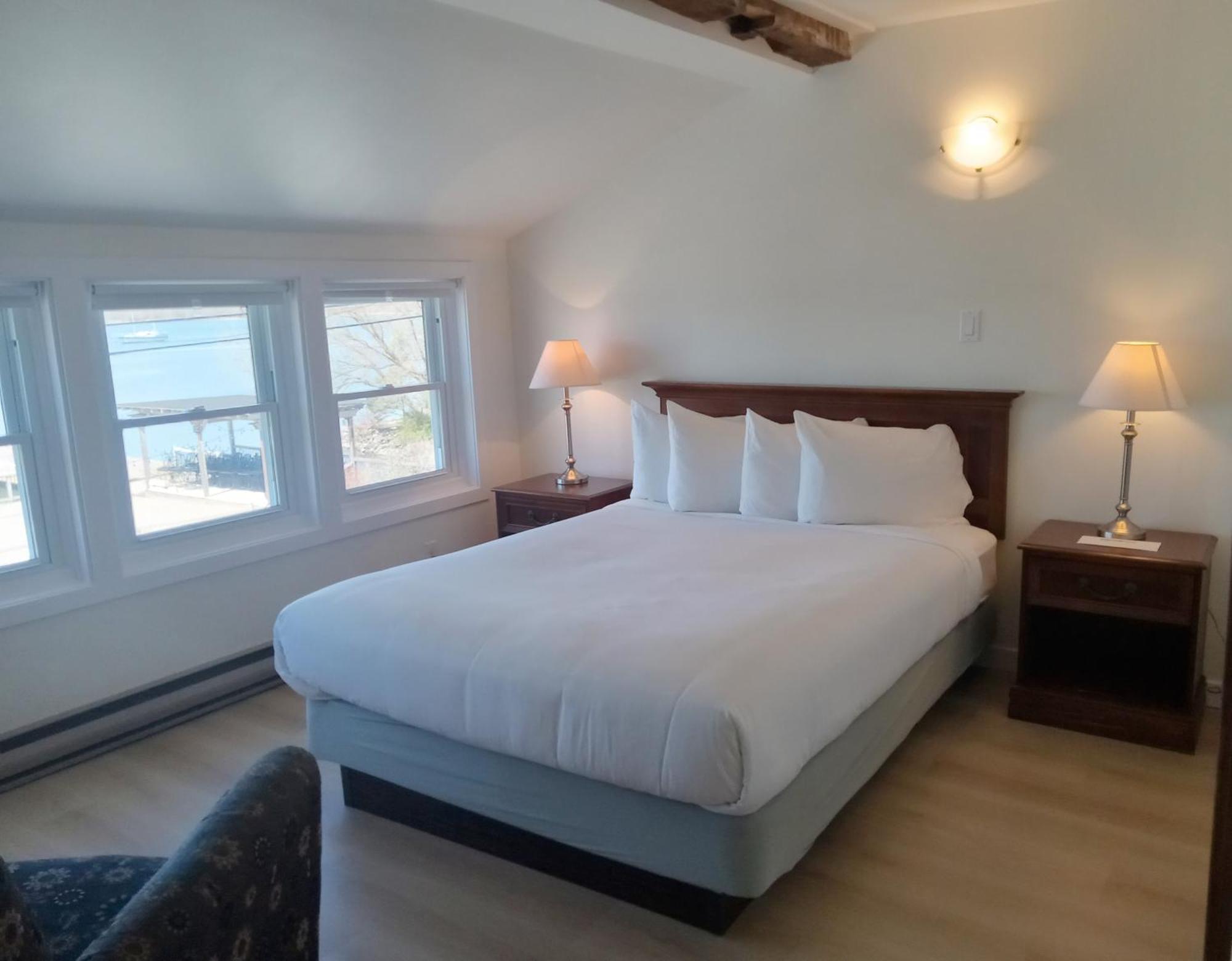 Hotel Wolfe Island Marysville Esterno foto