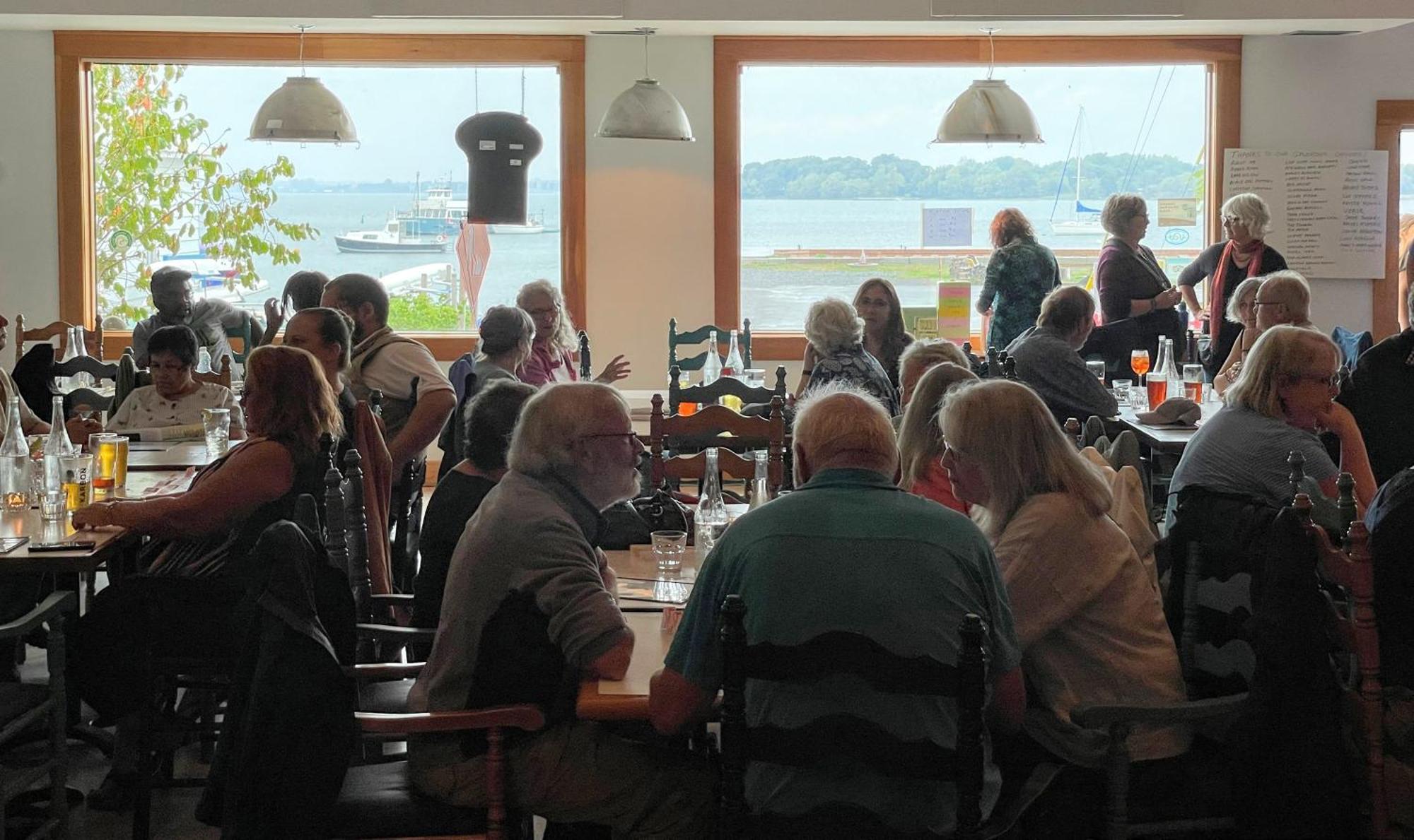 Hotel Wolfe Island Marysville Esterno foto